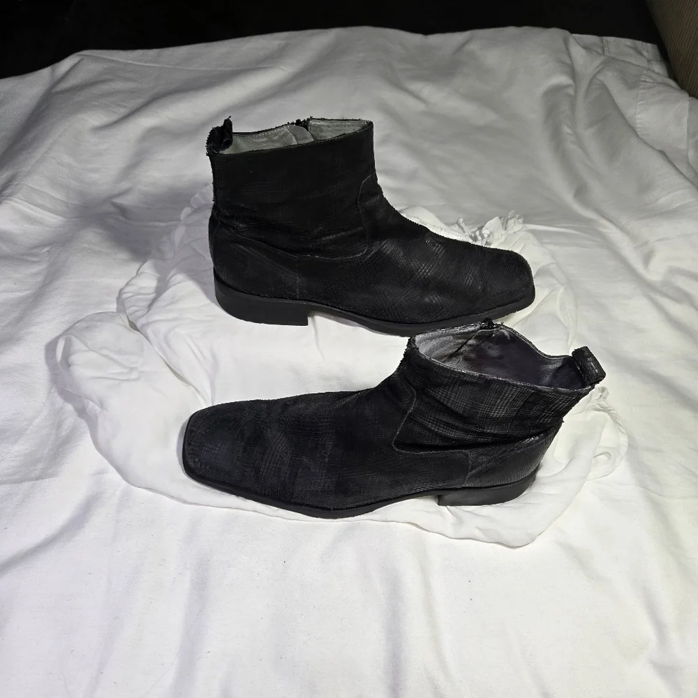 Mens Kenneth Cole ReactionBlack Textured Ankle Boots